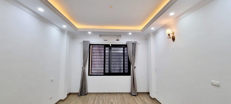 NHÀ BÁN HẺM 8m, Lạc long Quân  46M2, GIÁ 7 tỷ 5 chủ cần bán gấp nhính 5 tỷ