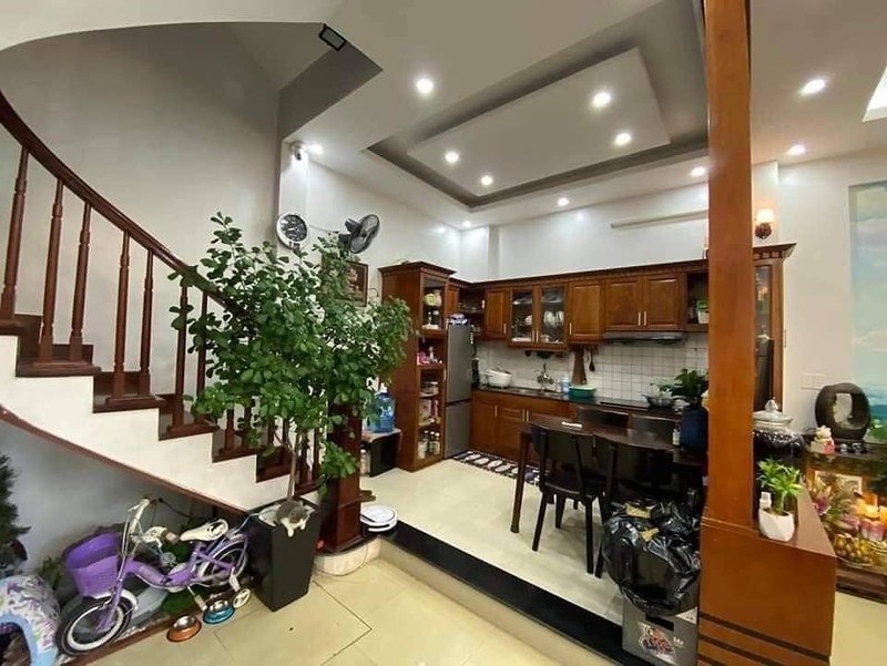 Chủ Mới Ký Gửi-Nhà Ngộp Quận 10, HẺM XE HƠI, 60m2, 7.2 TỶ nhinh 4,5 TỶ Tiện Xây Mới