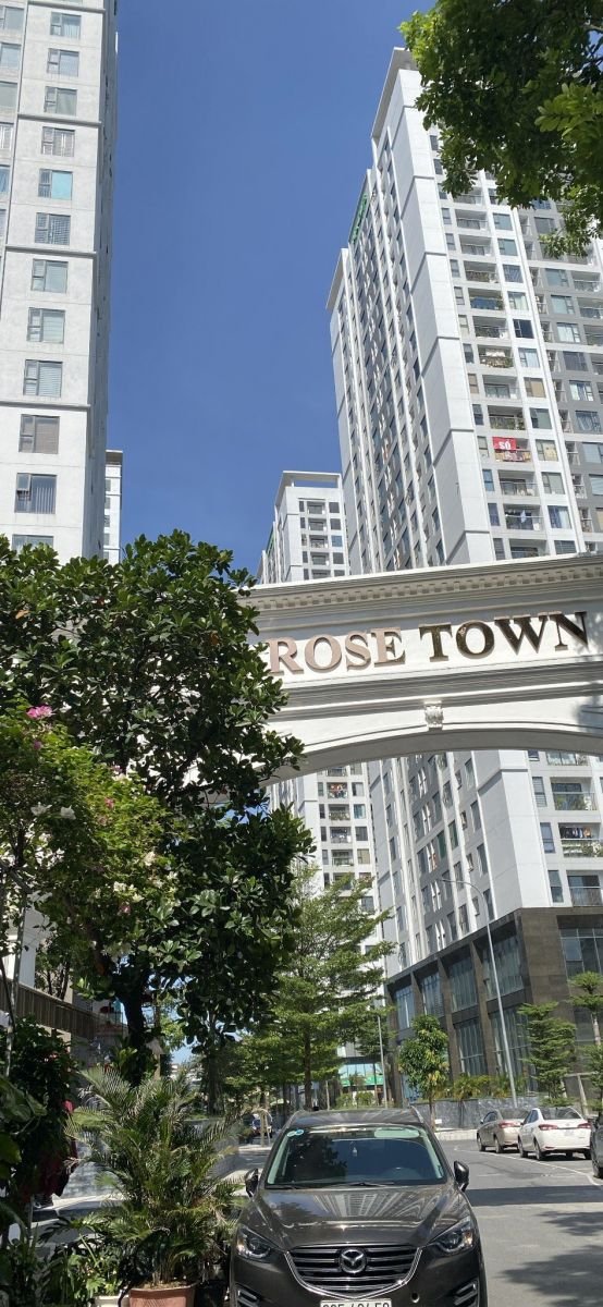 Chính chủ cần bán CHCC 70,7m2 toà Rose Town 79 Ngọc Hồi, Thanh Trì, Hà Nội 2