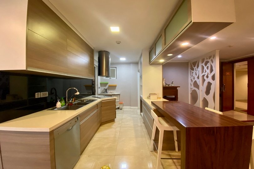 Bán căn hộ 154m2 KĐT Ciputra Hà Nội, 3 phòng ngủ, view sân Golf 3
