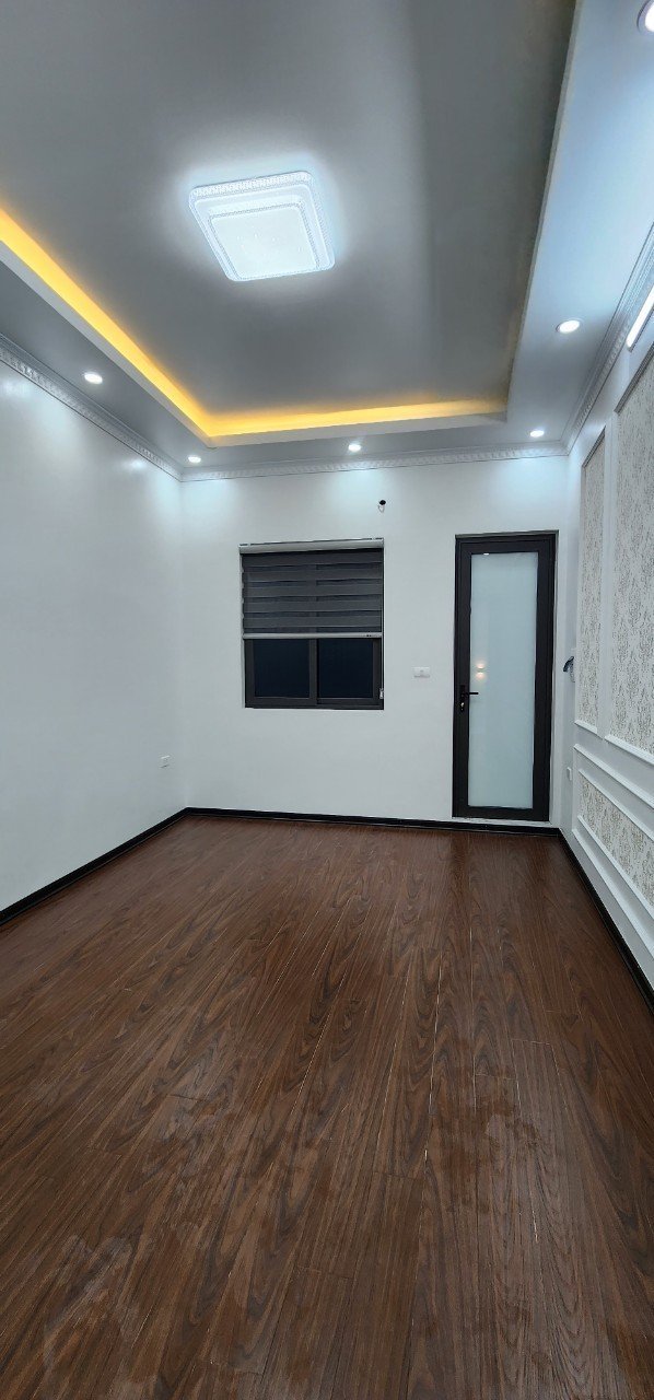 Bán nhà Đặng Tiến Đông 43m2 5 tầng, 15m ra phố, 5.8 tỷ 2