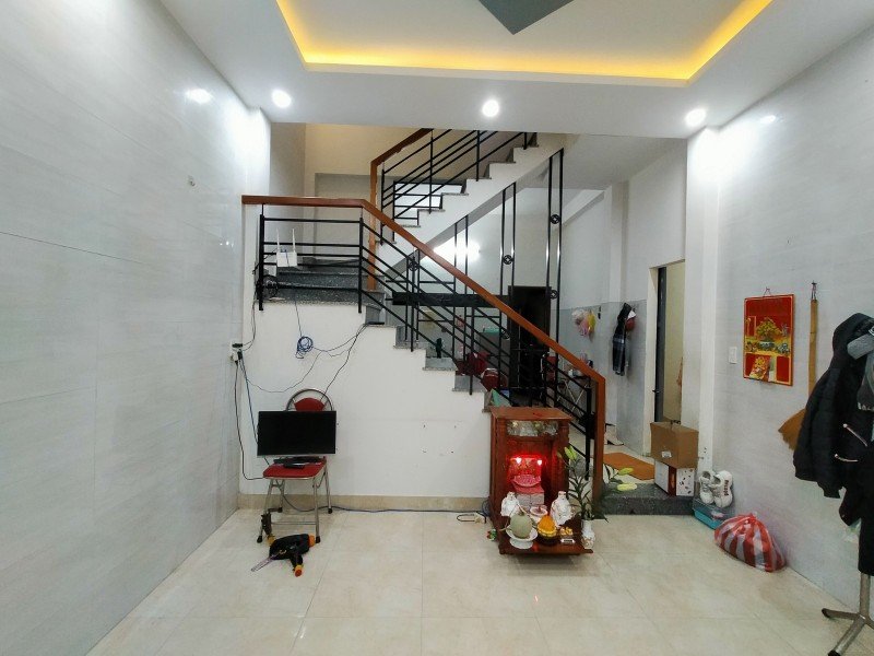 Nhà Cù Chính Lan 92m2 2 tầng ở và 4 phòng cho thuê riêng biệt, Ô tô đến cửa 1