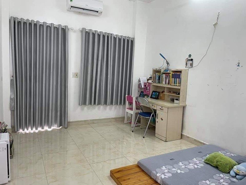 Bán gấp nhà mặt tiên Chấn Hưng, P.6 Tân Bình, 3.6x10, 4 tầng, chỉ 5 tỷ XX