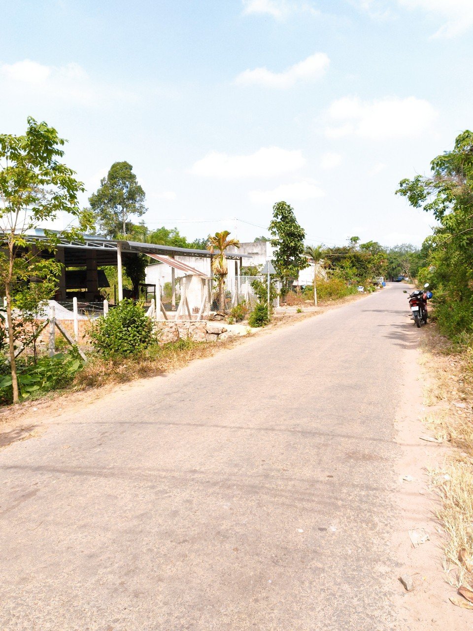 Chính chủ gửi bán lô đất đường nhựa liên huyện Dương Minh Châu chỉ 700 triệu 3