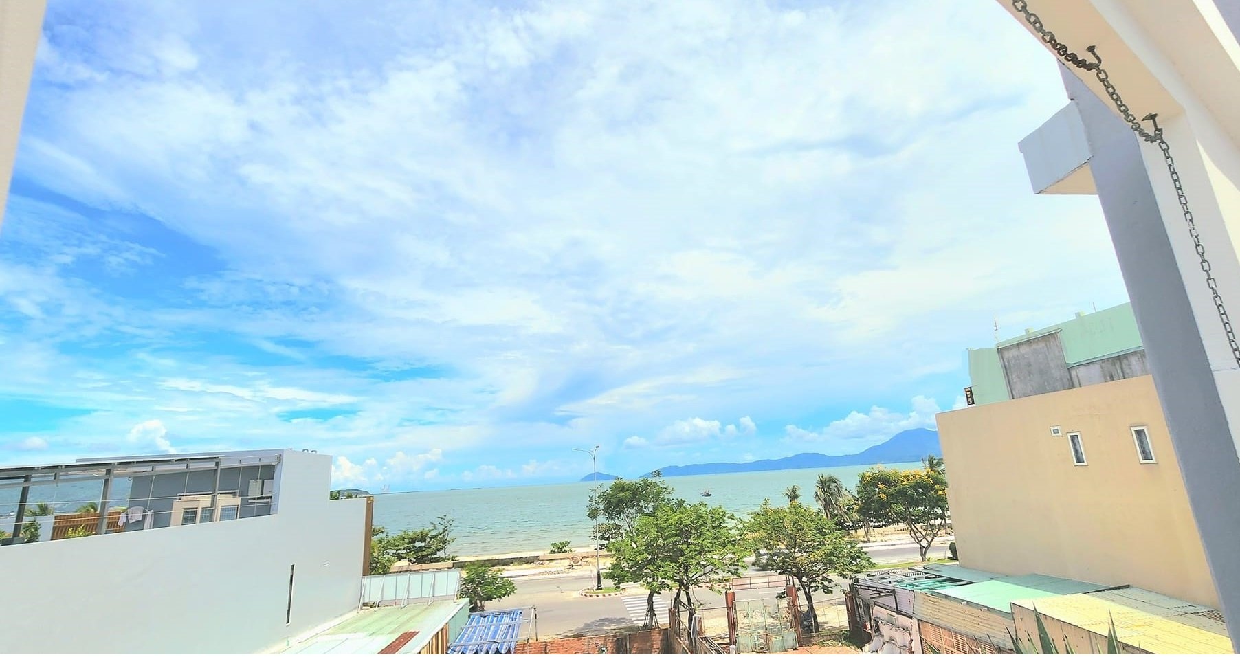 Nhà View Biển Xuân Hà, Ô tô đậu, cửa 70m2, 3 tầng đẹp Xịn Xò 3.x tỷ 2