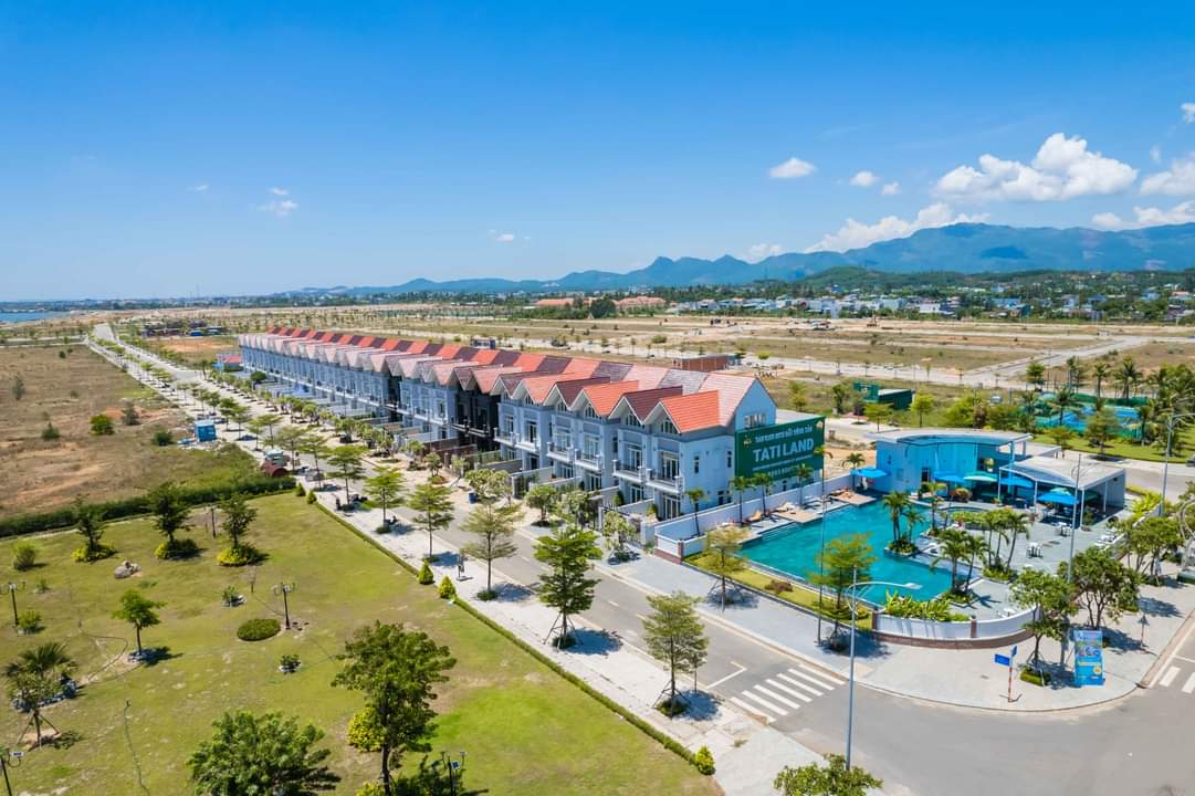 Cần bán Nhà mặt tiền dự án KĐT Vịnh An Hòa Núi Thành, Diện tích 190m², Giá 1.4 Tỷ 2