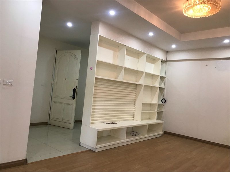 Hàng Hiếm! Tầng đẹp diện tích 122m2 3PN giá 4.5 Tỷ tòa  24T1 Hoàng đạo thúy 4