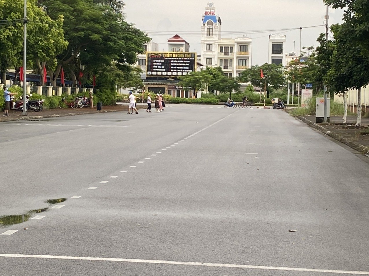 Bán lô đất 70M 2 mặt đường TDC phúc lộc Lê Hồng Phong Hải An 2
