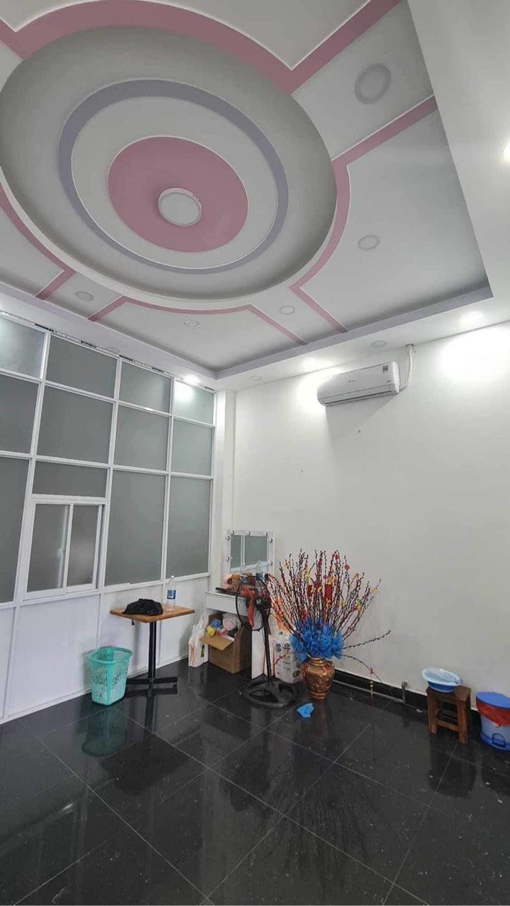 Cần bán Nhà mặt tiền đường 10, Phường Linh Trung, Diện tích 90m², Giá 11 Tỷ 9