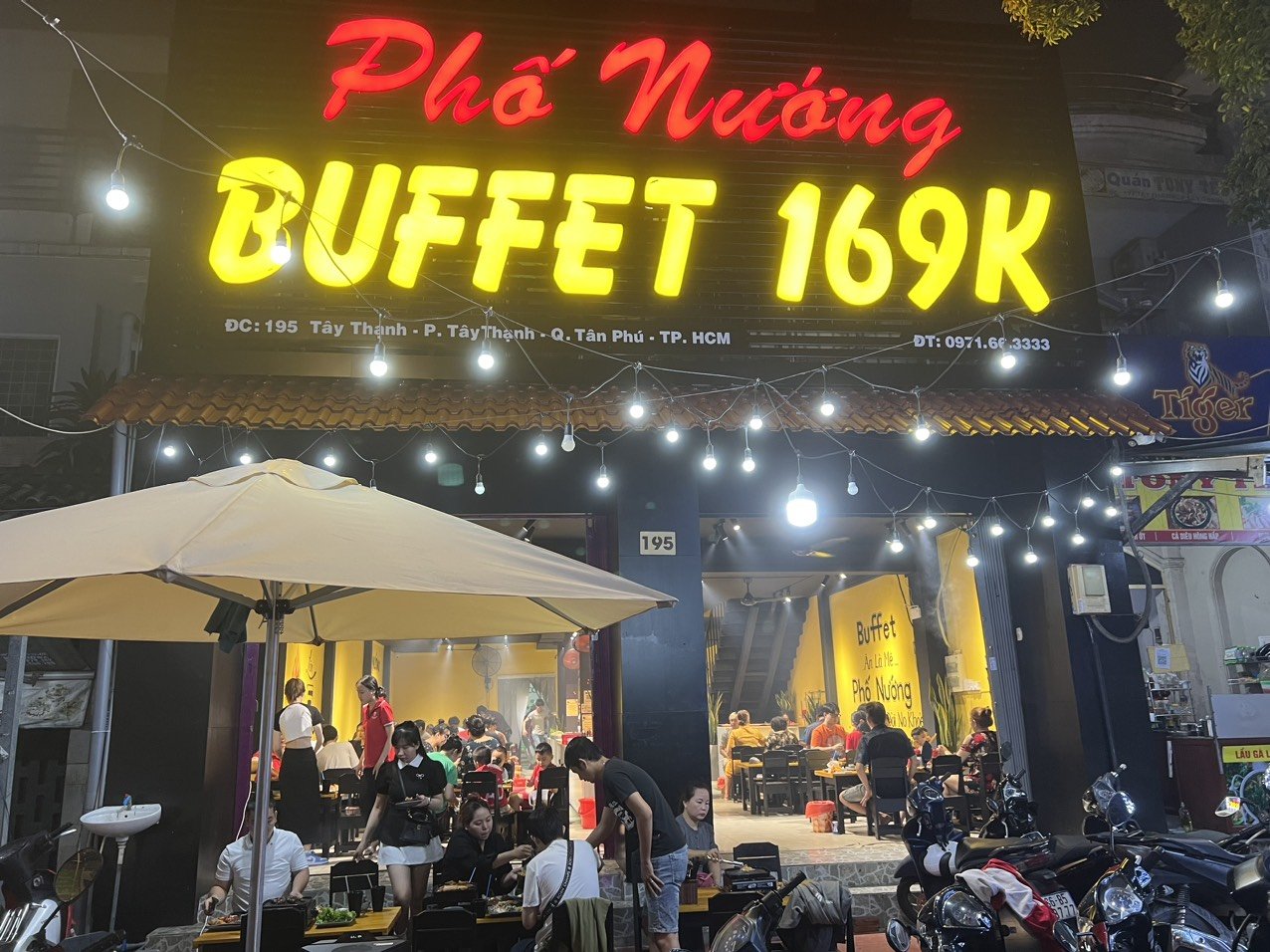 Sang Nhượng quán Buffet ở 195 Tây Thạnh, Tân Phú Mặt tiền 8m sâu 22m.1 trệt thông sàn. 1