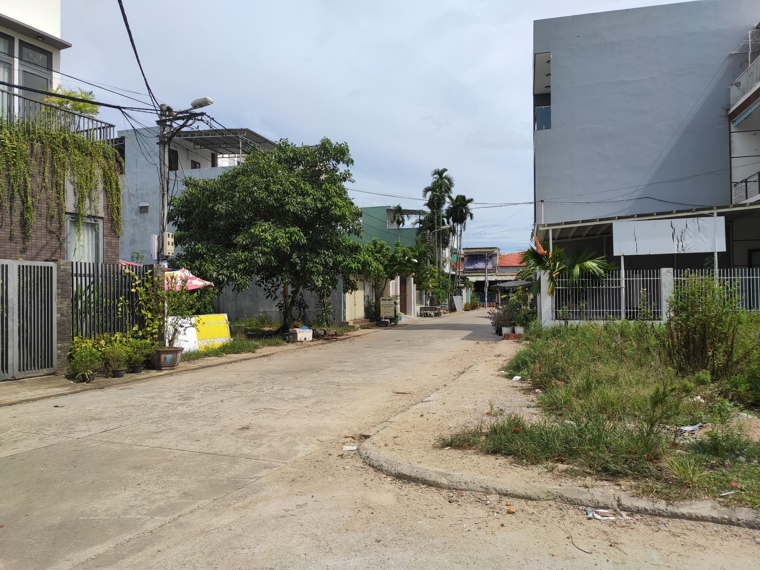 Bán cắt lỗ lô đất 90m2 trung tâm Vĩnh Điện, Quảng Nam, bao hết thuế phí ra sổ  LH: 0918852552 3