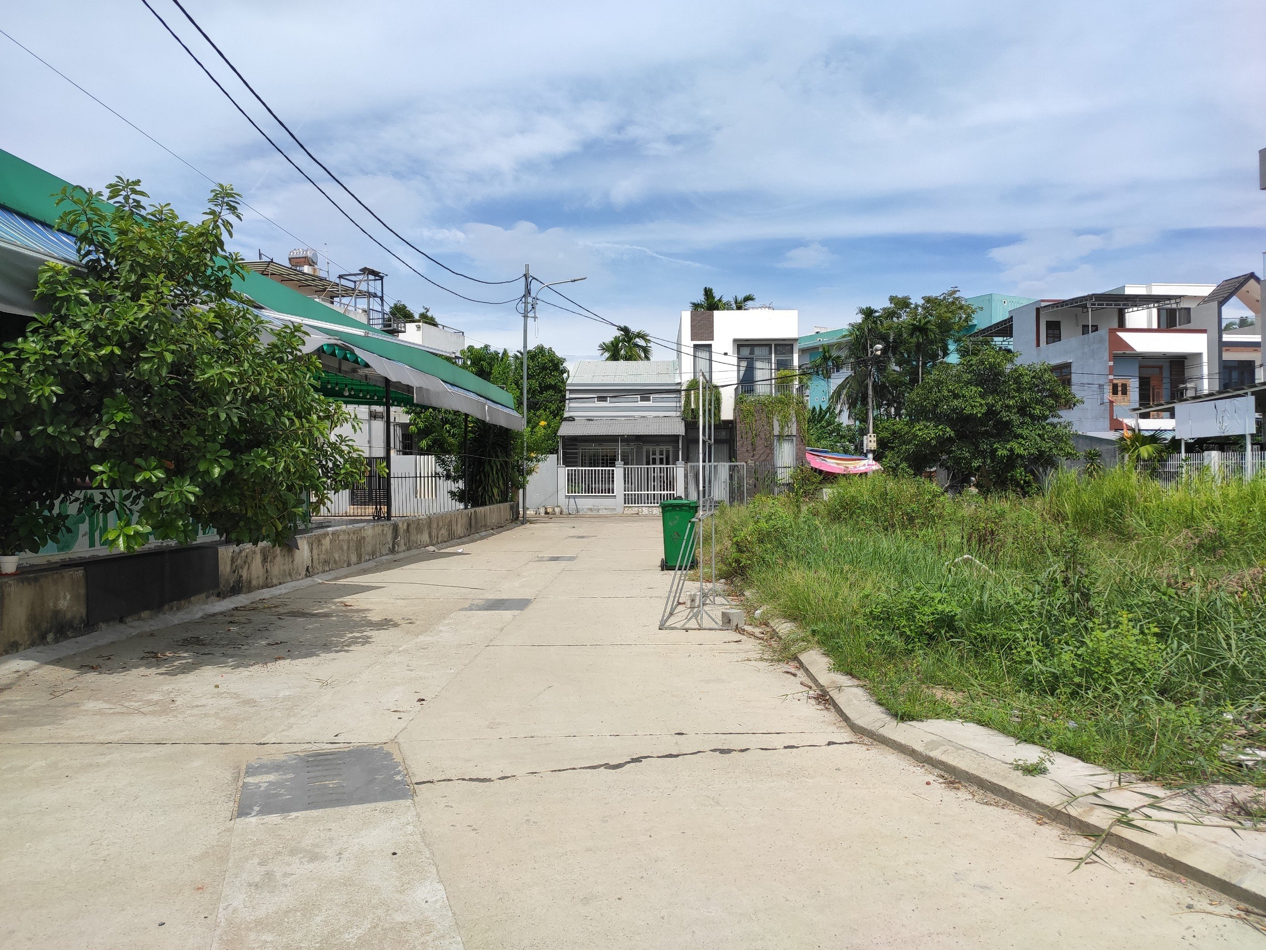 Bán cắt lỗ lô đất 90m2 trung tâm Vĩnh Điện, Quảng Nam, bao hết thuế phí ra sổ  LH: 0918852552 6