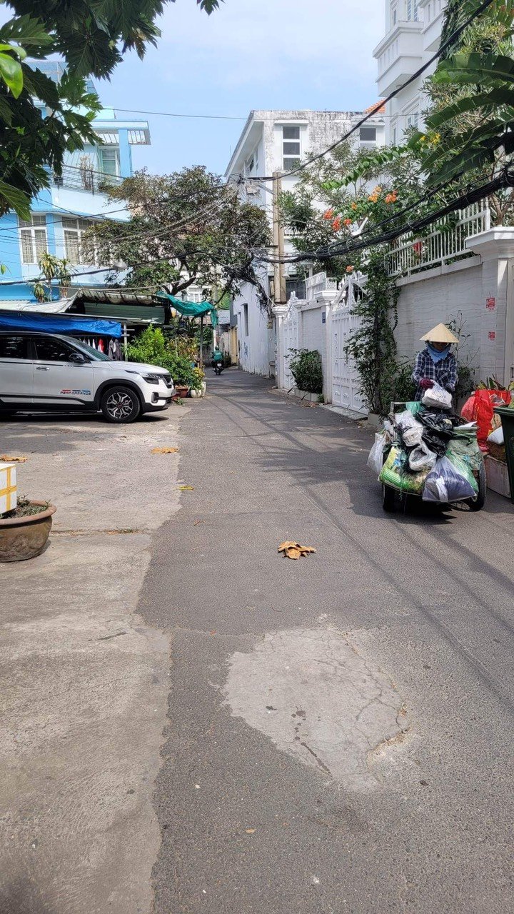 NGAY LÊ QUANG ĐỊNH GIAO NGUYỄN VĂN ĐẬU, NHÀ MỚI Ở NGAY, 5 TẦNG 4 PHÒNG, NỞ HẬU TÀI LỘC . GIÁ  6.95 tỷ Phường 11 Bình Thạnh 3