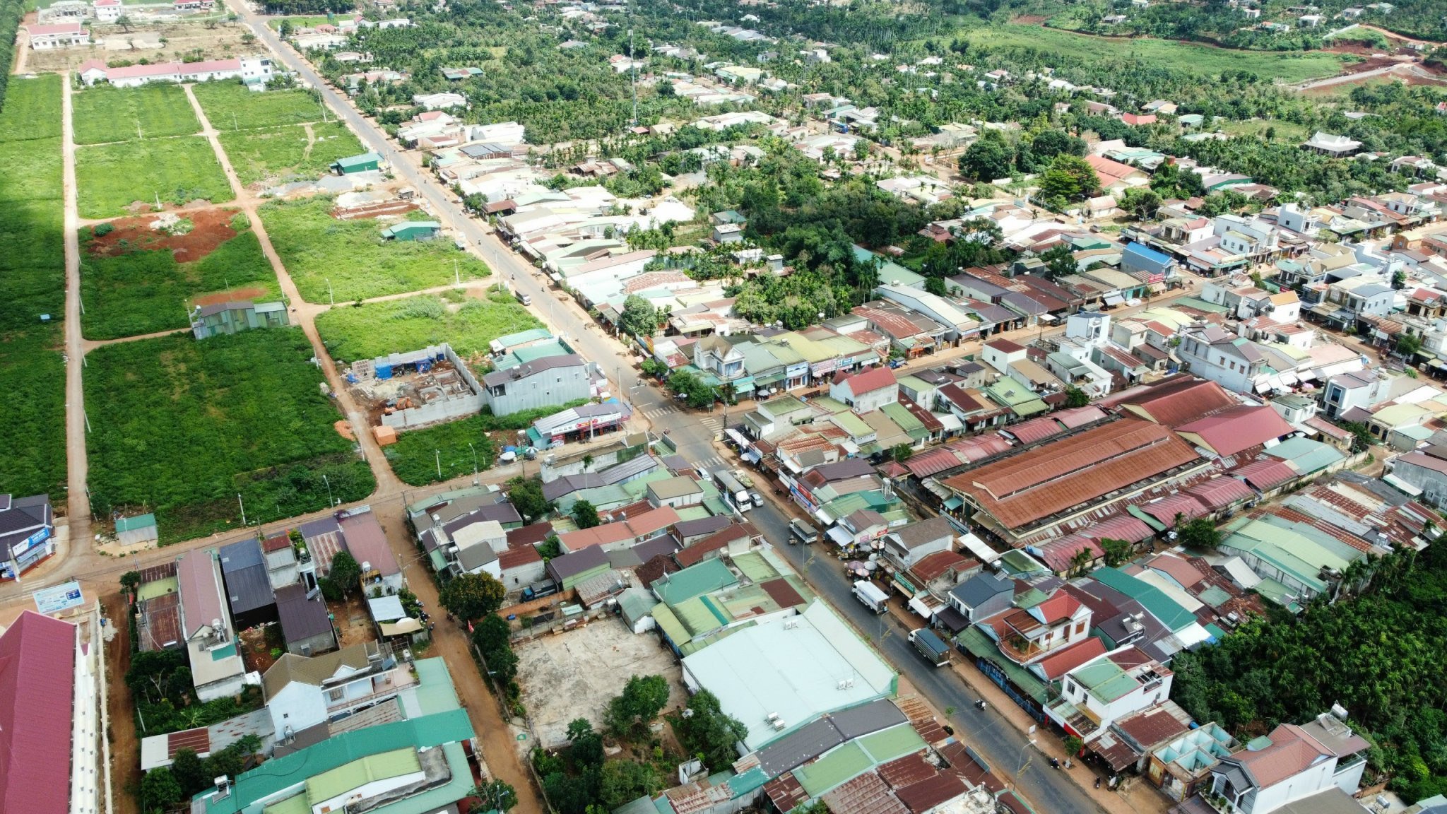 Đất đấu giá kề chợ và ủy ban xã Phú Lộc, khu bàn cờ giá chỉ từ 668 triệu, bao sổ đỏ. 4