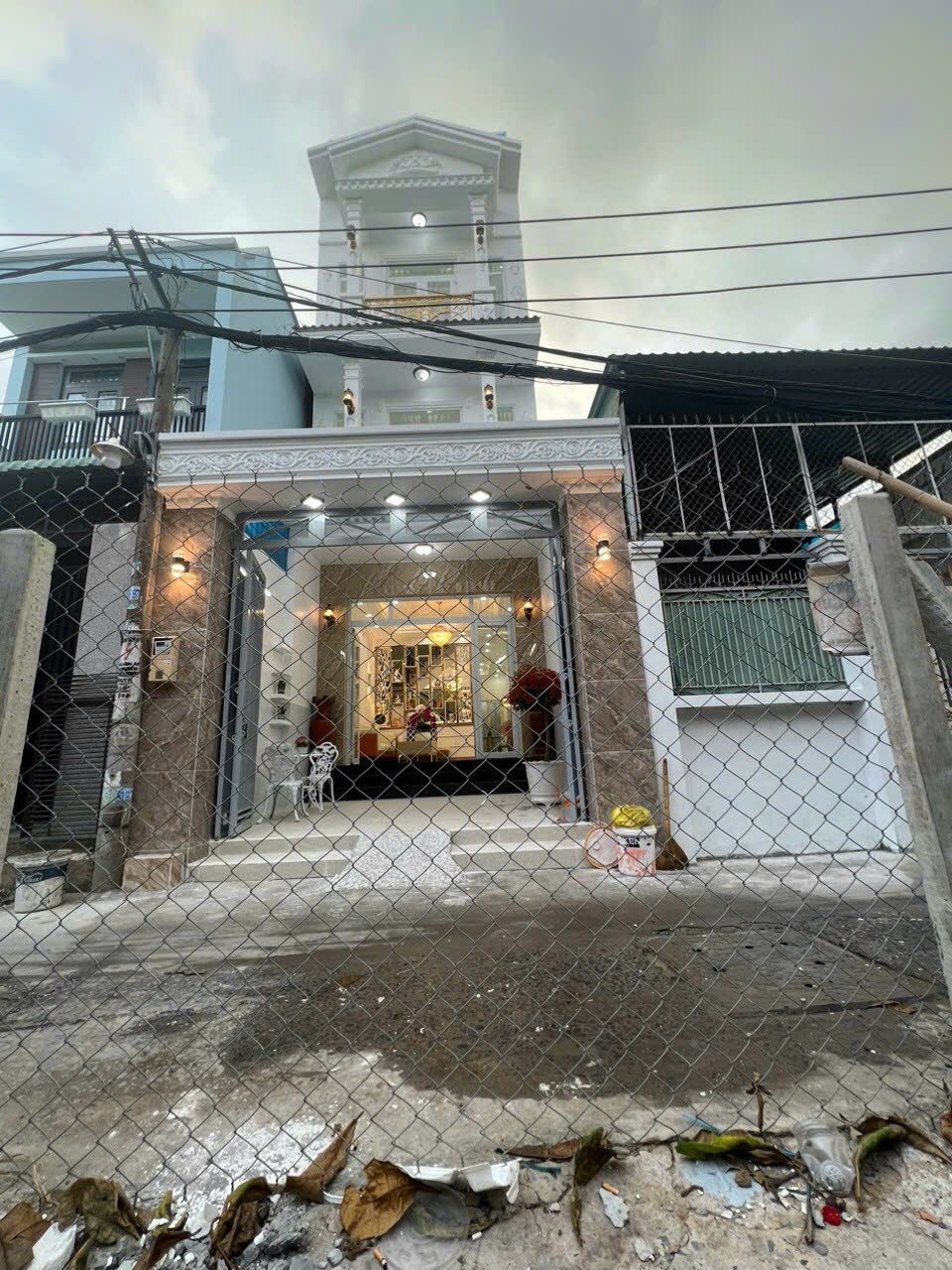 Bán nhà 2 lầu mặt tiền hẻm 2020 Huỳnh Tấn Phát, Thị trấn Nhà Bè