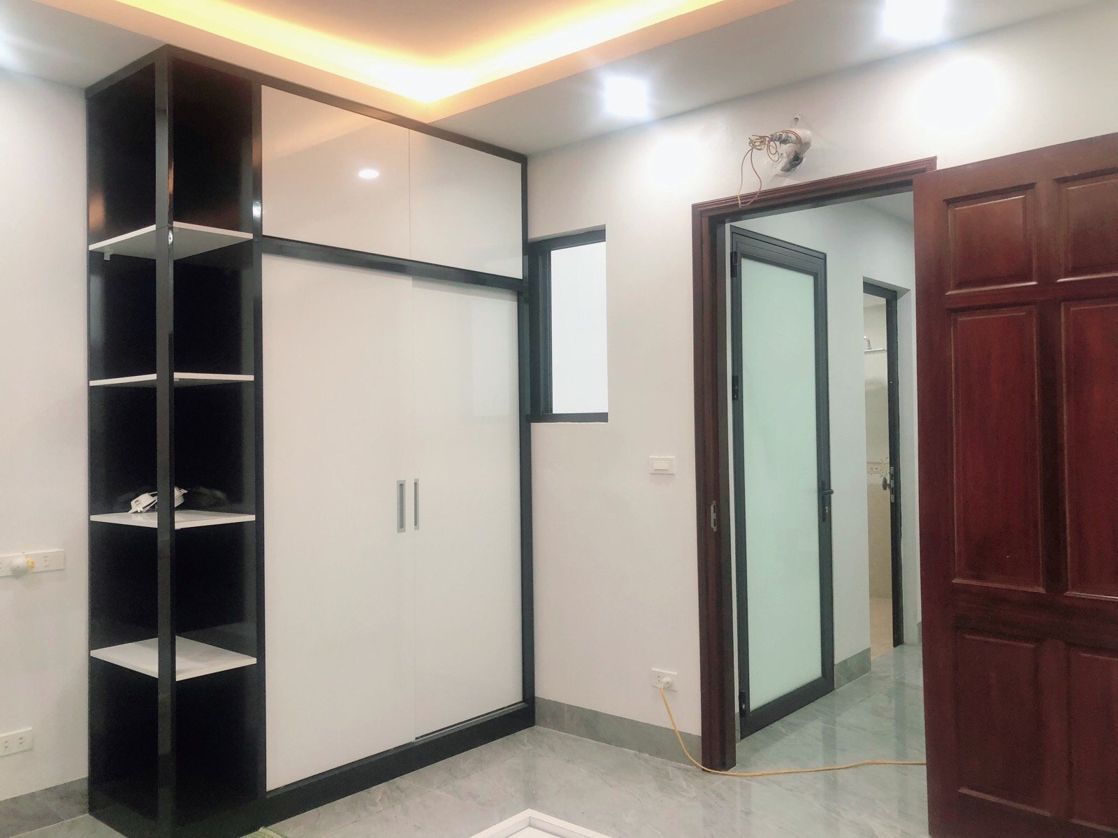 Bán nhà DV Kiến Hưng 50m2 6T chỉ hơn 7tỷ ô tô tránh kinh doanh vỉa hè lô góc 5