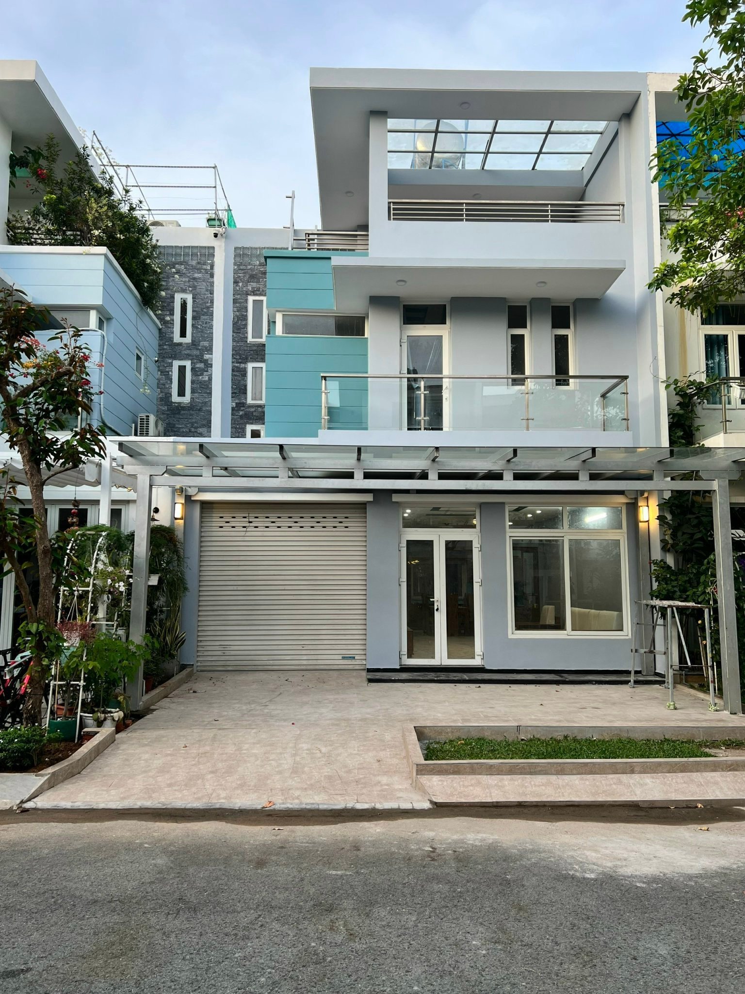 BDS HVL [nc] Cho Thuê Nhà Phố 8x18 300m2 Villa Park Giá 22tr 3