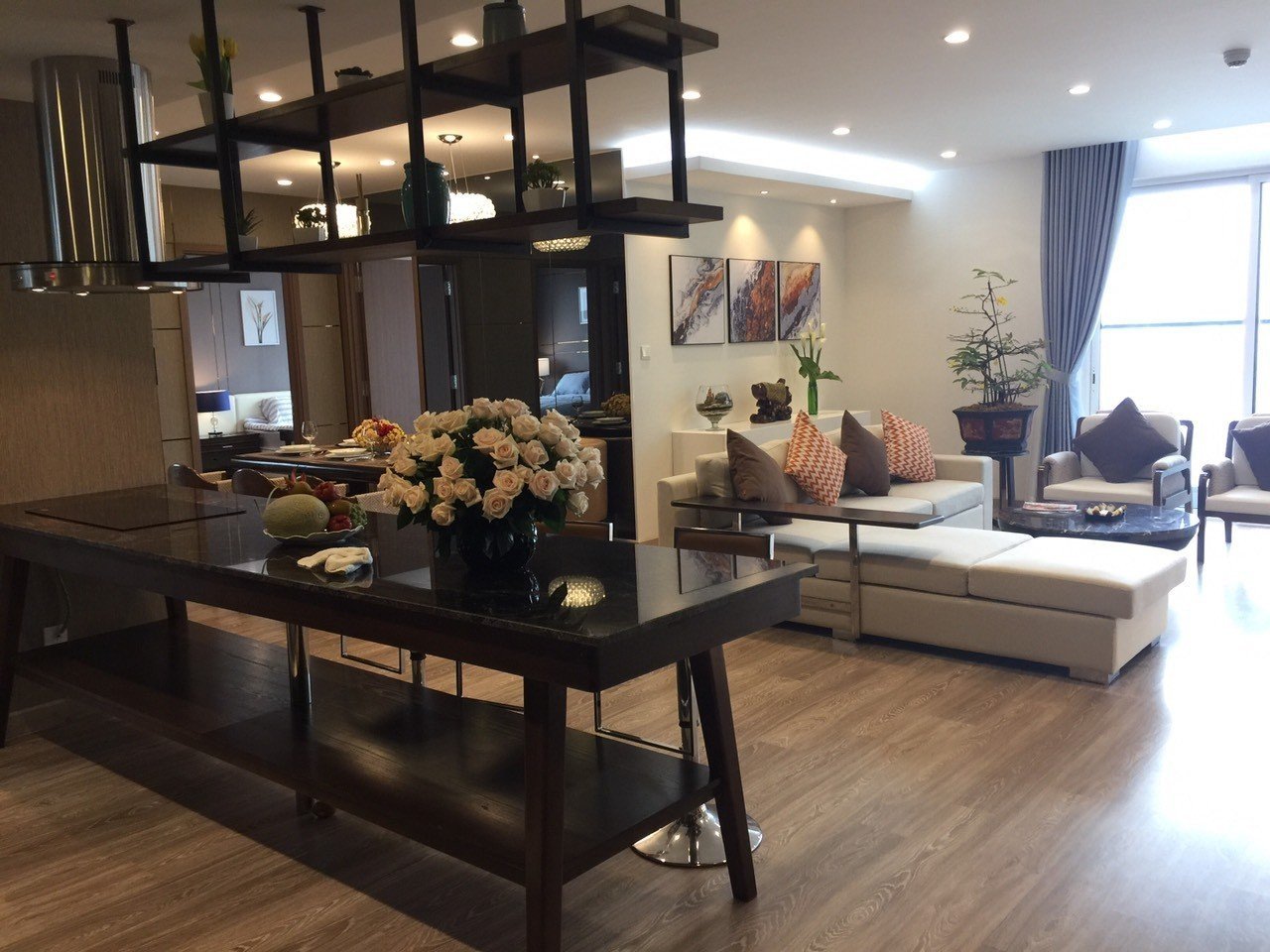 Bán rất gấp căn Penthouse Seasons Avenue 3pn giá chỉ 6tỷ, nội thất đẹp, full đồ ở ngay, có slot oto