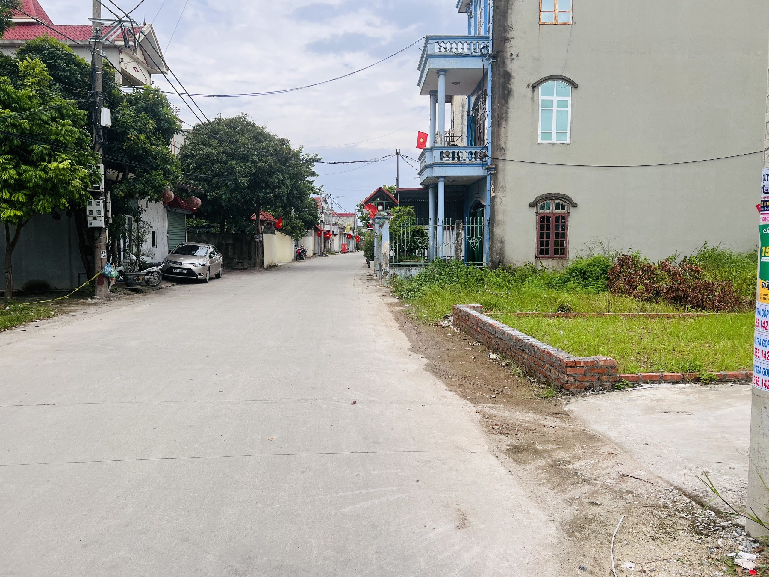 Bán đất trục chính tt Quang Minh, Mê Linh 85m2, đường rộng 10m gần trường Cao đẳng. LH:0374 049 111 2