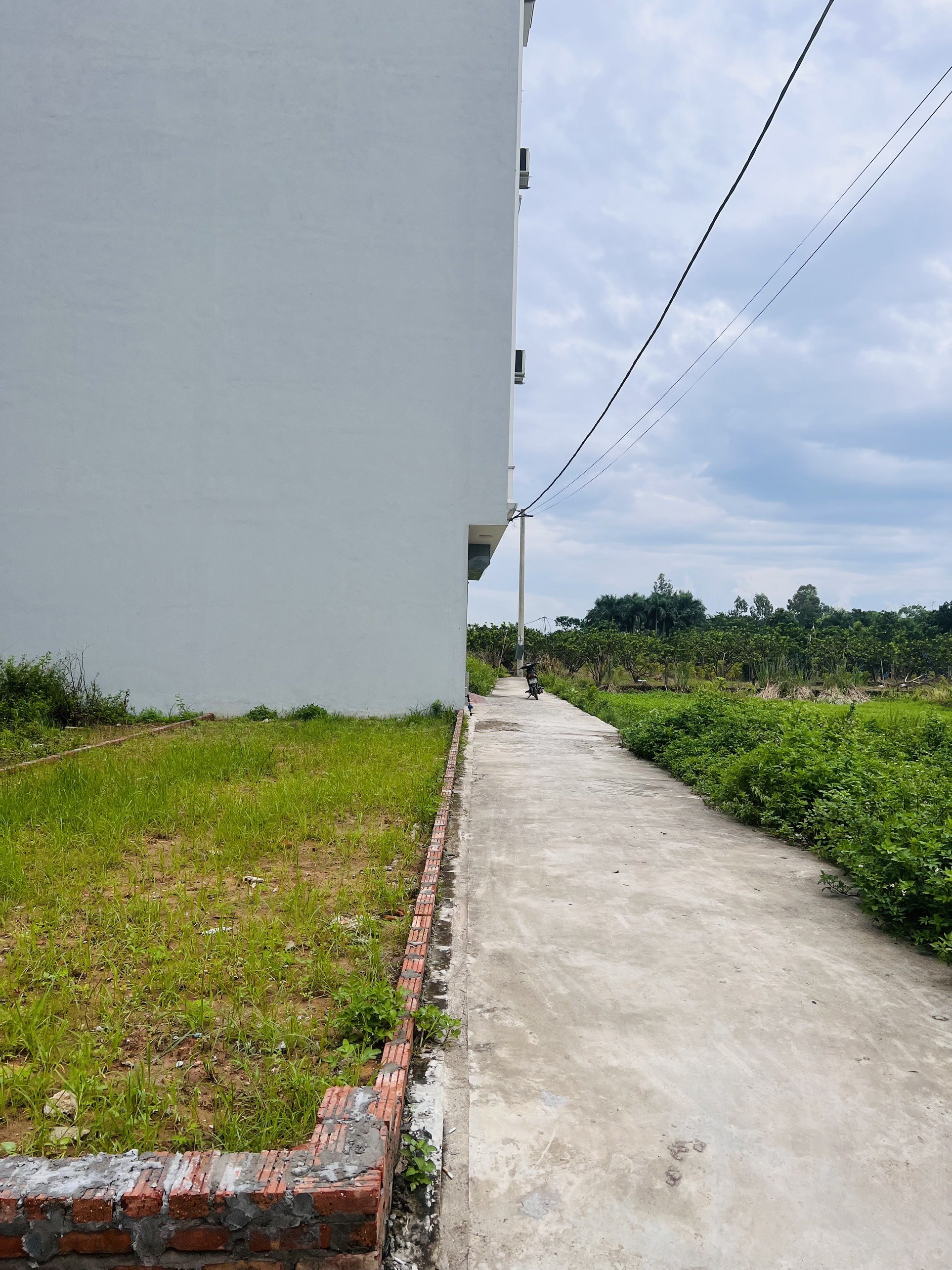 Bán đất trục chính tt Quang Minh, Mê Linh 85m2, đường rộng 10m gần trường Cao đẳng. LH:0374 049 111 3