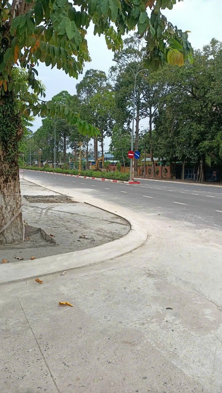 Chi tiết Đất TT Dương Minh Châu Tây Ninh 5x28m có thổ cư giá 750 triệu đường bê tông đông dân cư