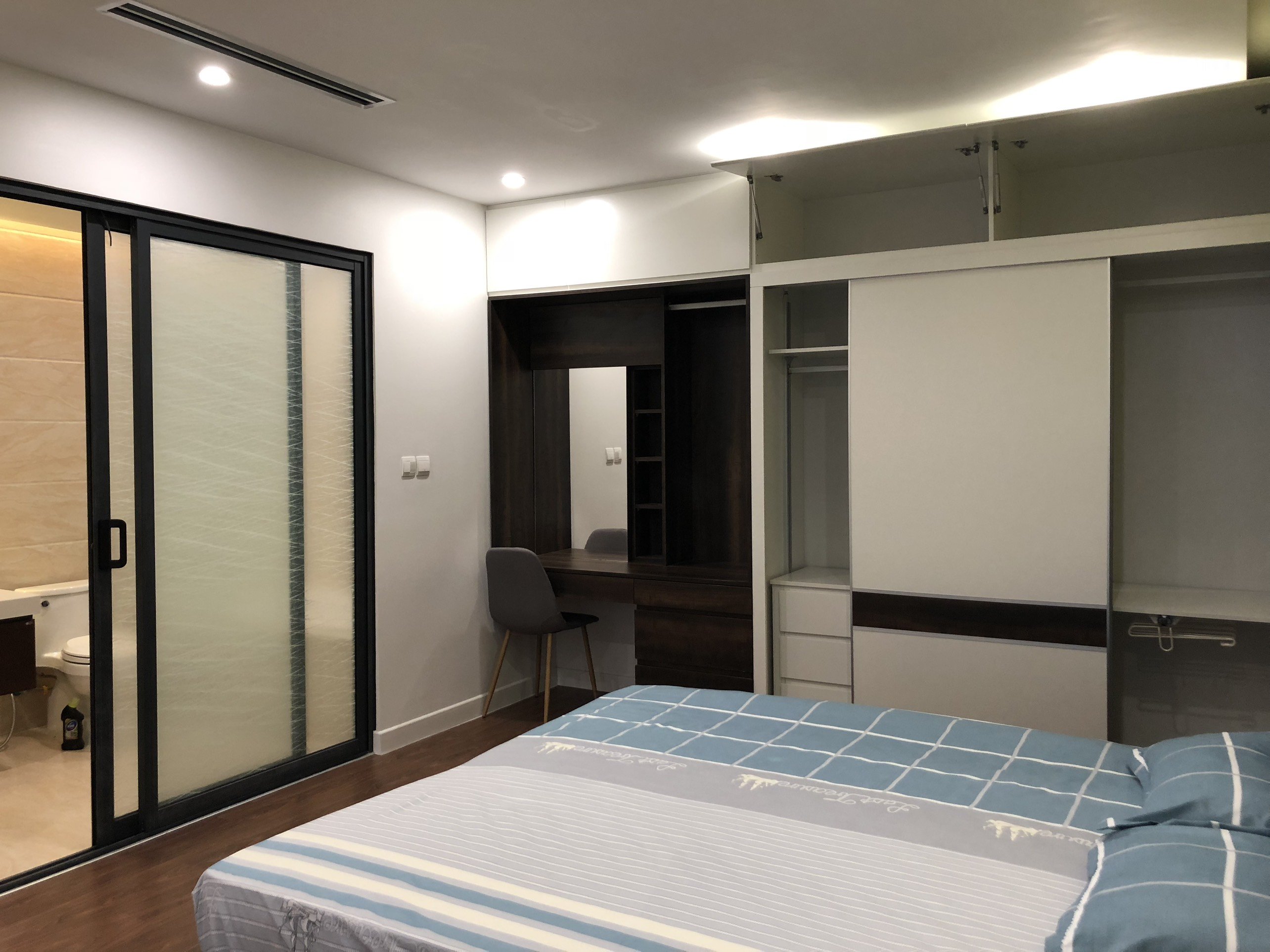 Giảm 300tr - bán nhanh căn 122m2, 3pn, hướng ĐN, full đồ đẹp Imperia Garden 2