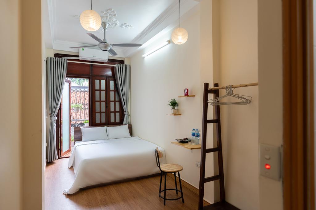 Nhà Homestay Nhà Thờ Lớn25M2 4 Tầng 8.5 Tỷ Dòng Tiền 18TR/TH 6