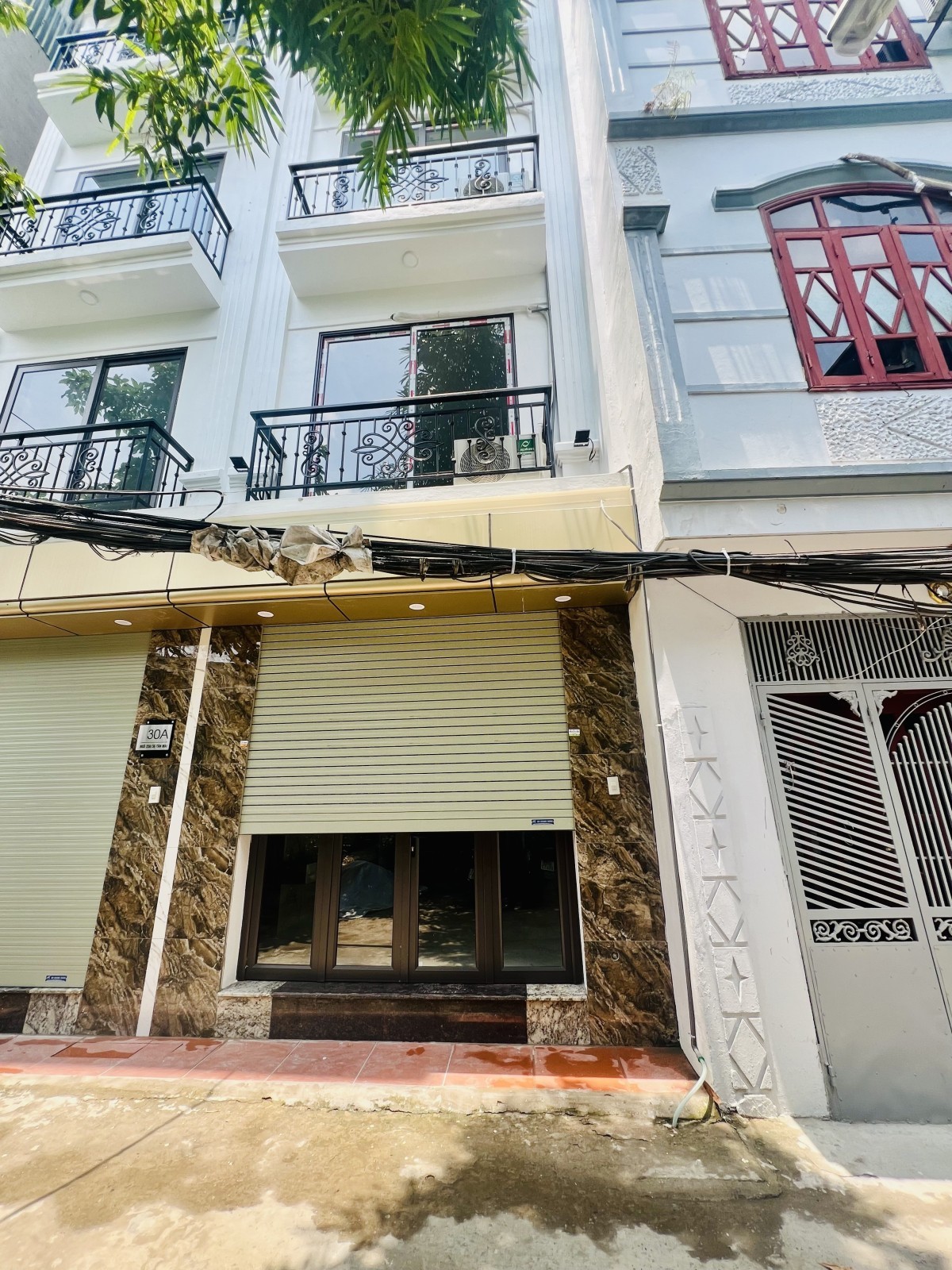 Tân Mai, 35m2, Nhà mới 5 tầng, Ô tô rất gần, Nhỉnh 5 tỉ, LH 0904690958