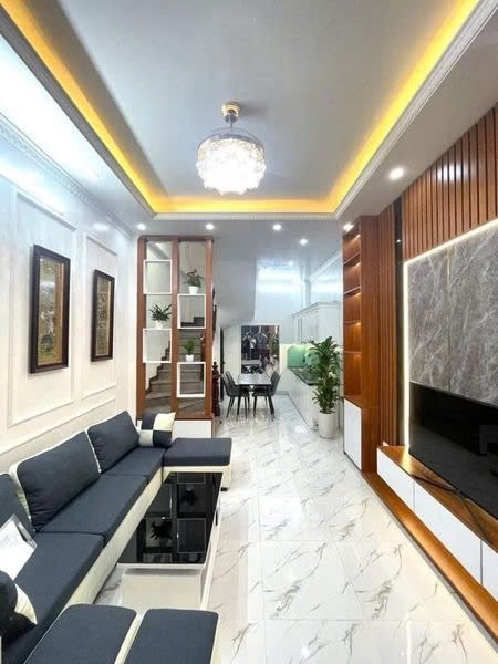 Bán nhà Thuỵ Khuê - 30m2 - 5 tầng - 3.7m mặt tiền - Nội thất mới đẹp 3