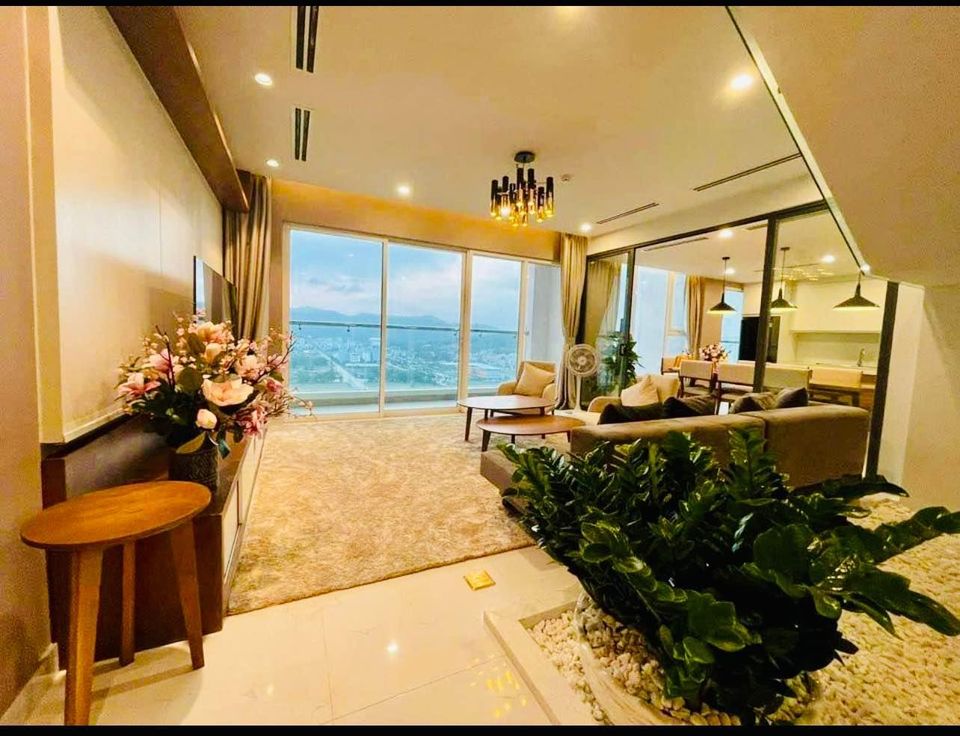 Do chuyển sinh sống cần Bán căn Penthouse  240m2 view Biển trung tâm du lịch Bãi Cháy Hạ Long. 4