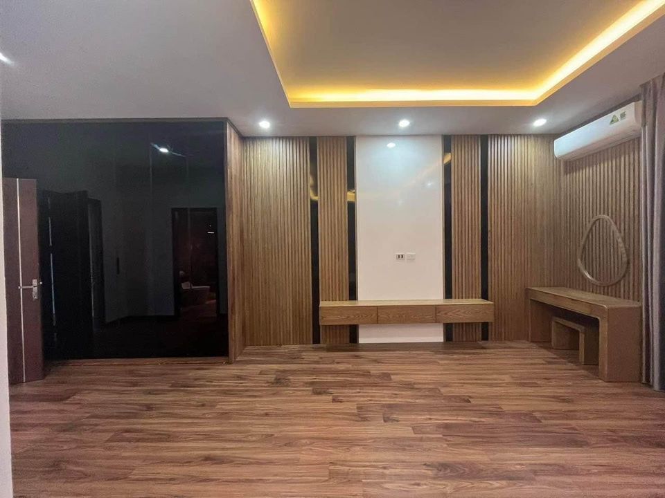 Chính chủ bán nhà lô góc 3 mặt tiền 80m2 tại Cao Xanh, Hạ Long  gần biển. 8