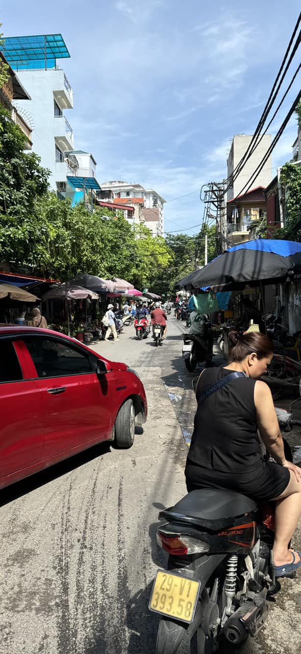 Bán nhà Trần Thái Tông, Cầu Giấy, mặt ngõ kinh doanh sầm uất , ô tô vào nhà. Giá 13.3 tỷ 1