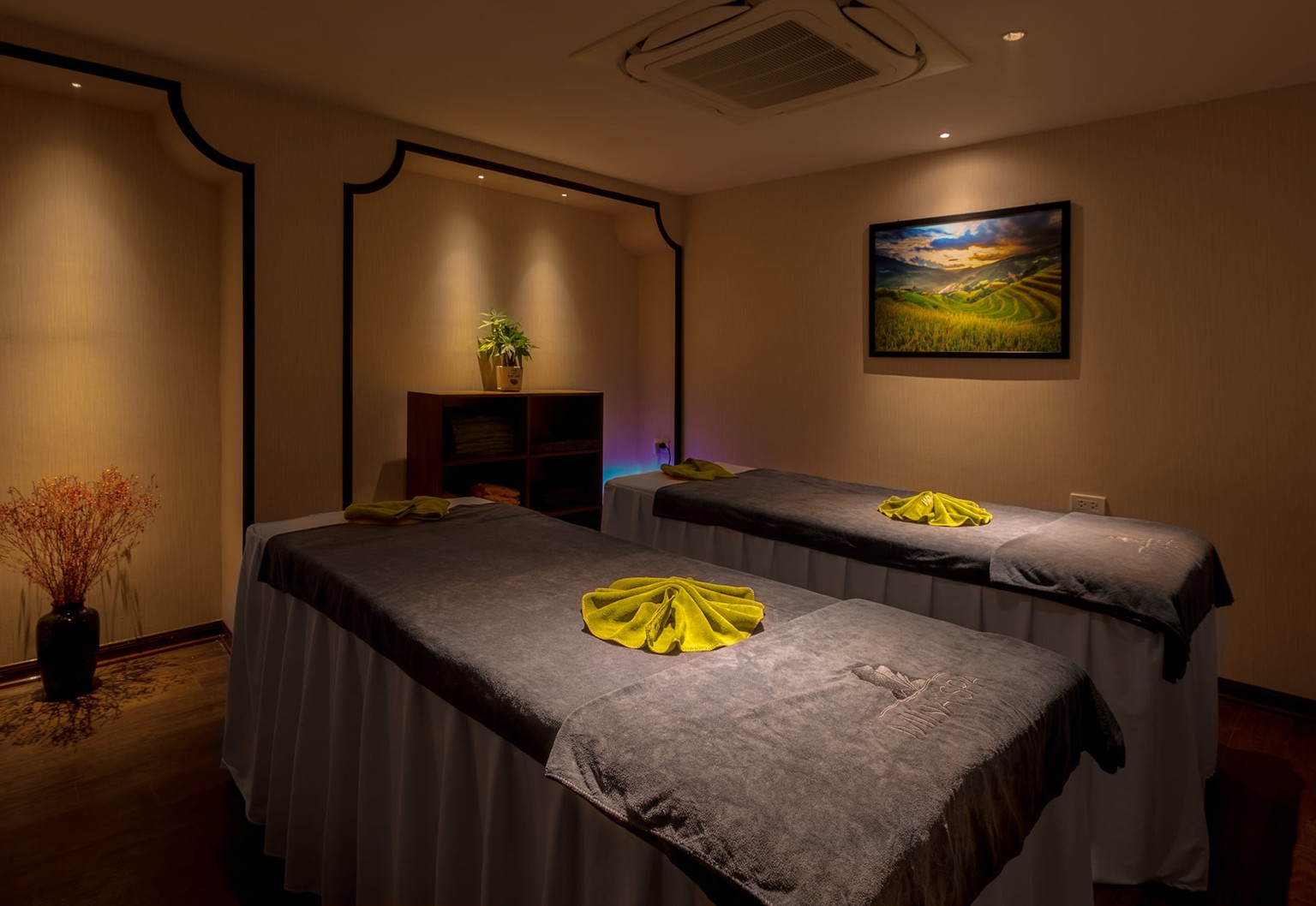 300 Tỷ Hotel&Spa 4 Sao Hàng Buồm 45 Phòng Cao Cấp, nhà hàng, lounge & bar, spa & massage 5