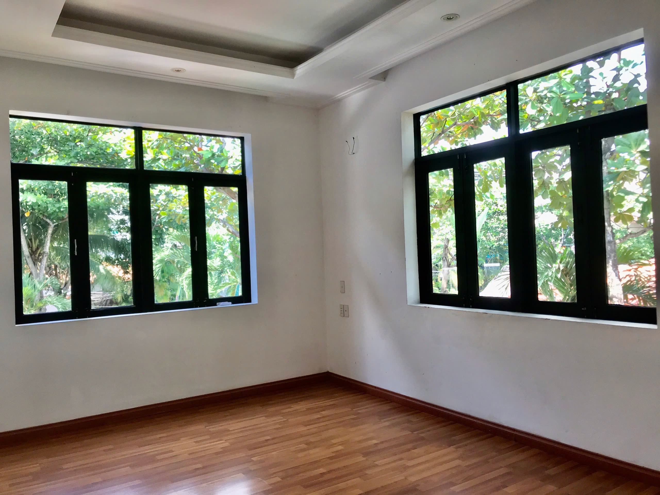 Cho thuê Biệt thự Phường An Phú, Quận 2, Diện tích 500m², Giá Thương lượng 4