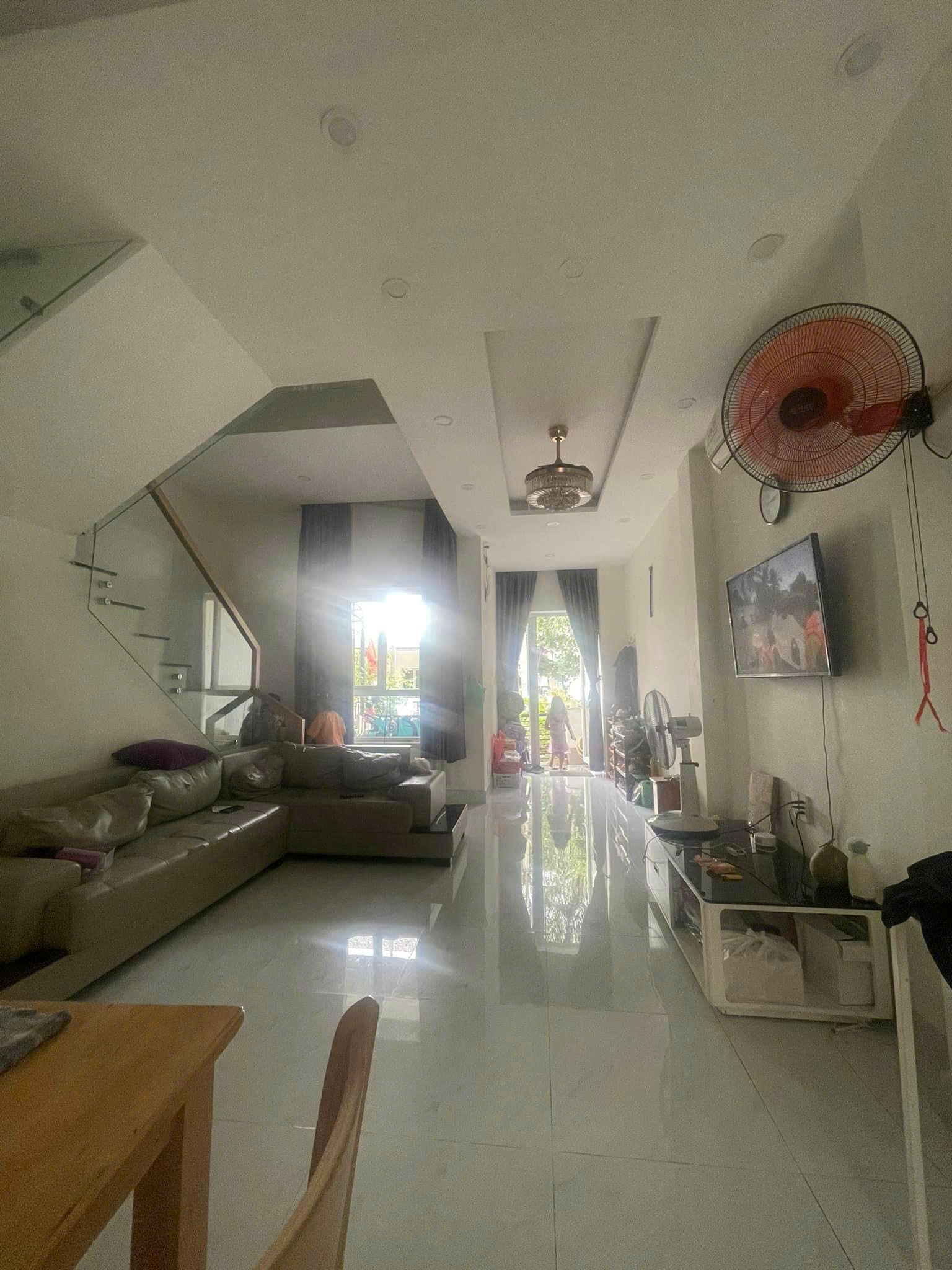 Cho thuê Nhà mặt tiền dự án Valencia Riverside quận 9, Diện tích 75m², Giá 11 Triệu/tháng 3