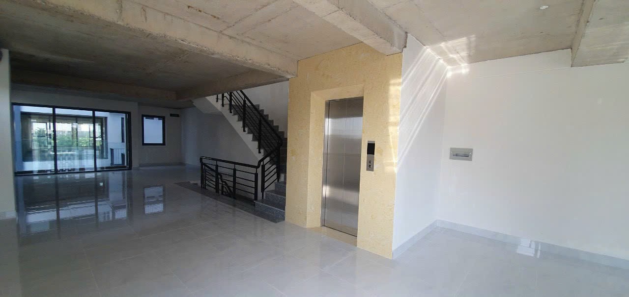 Cho thuê Nhà mặt tiền Phường Thảo Điền, Quận 2, Diện tích 500m², Giá Thương lượng 3