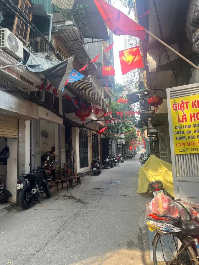Bán Nhà Phúc Xá 43/52m2. 3 tầng. mặt tiền 3m. giá 13.2 Tỷ Ba Đình Hà Nội