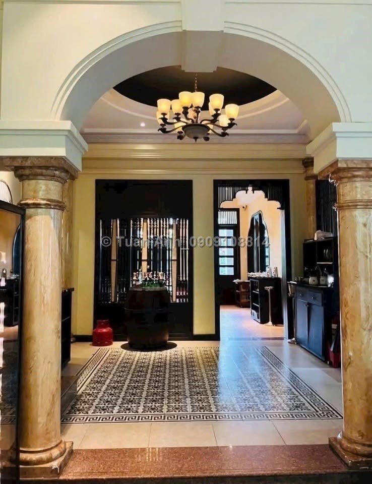 Bán Siêu Phẩm VILLA mặt tiền Xuân Thủy, Thảo Điền, Q.2. DT: 897m2, Sổ Đỏ. Giá: 405 tỷ. LH: 4