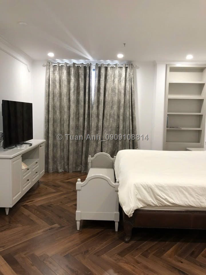 Bán Penthouse Masteri Thảo Điền, Q.2, 250m2, 3PN, sổ hồng, giá 38 tỷ. LH: 0909108814 4