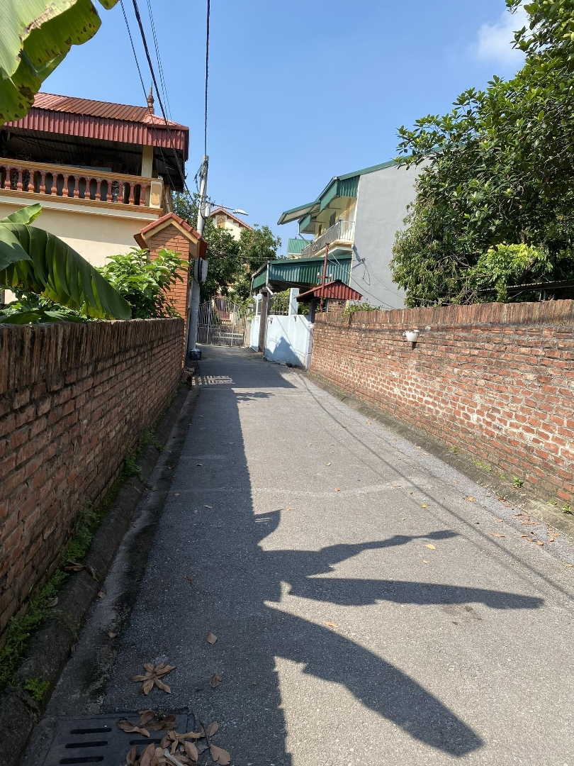 Bán nhanh đất Giao Tất A, Cách 10m ra đường ô tô tải, Giá chỉ 2.x tỷ. LH: 0379483926 2