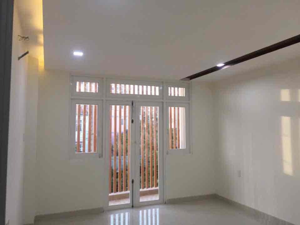Cho thuê Nhà HXH  Phạm Văn Đồng, ngay S.T Moritz .Trệt 3 lâu, 4PN, Diện tích 200m², Giá 15 Triệu