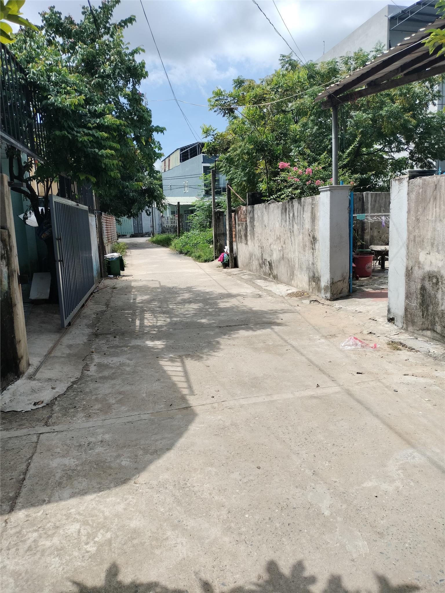 SIÊU PHẨM ĐẤT HIẾM TẠI BÌNH KỲ - Ô TÔ ĐỖ TẬN NƠI 3