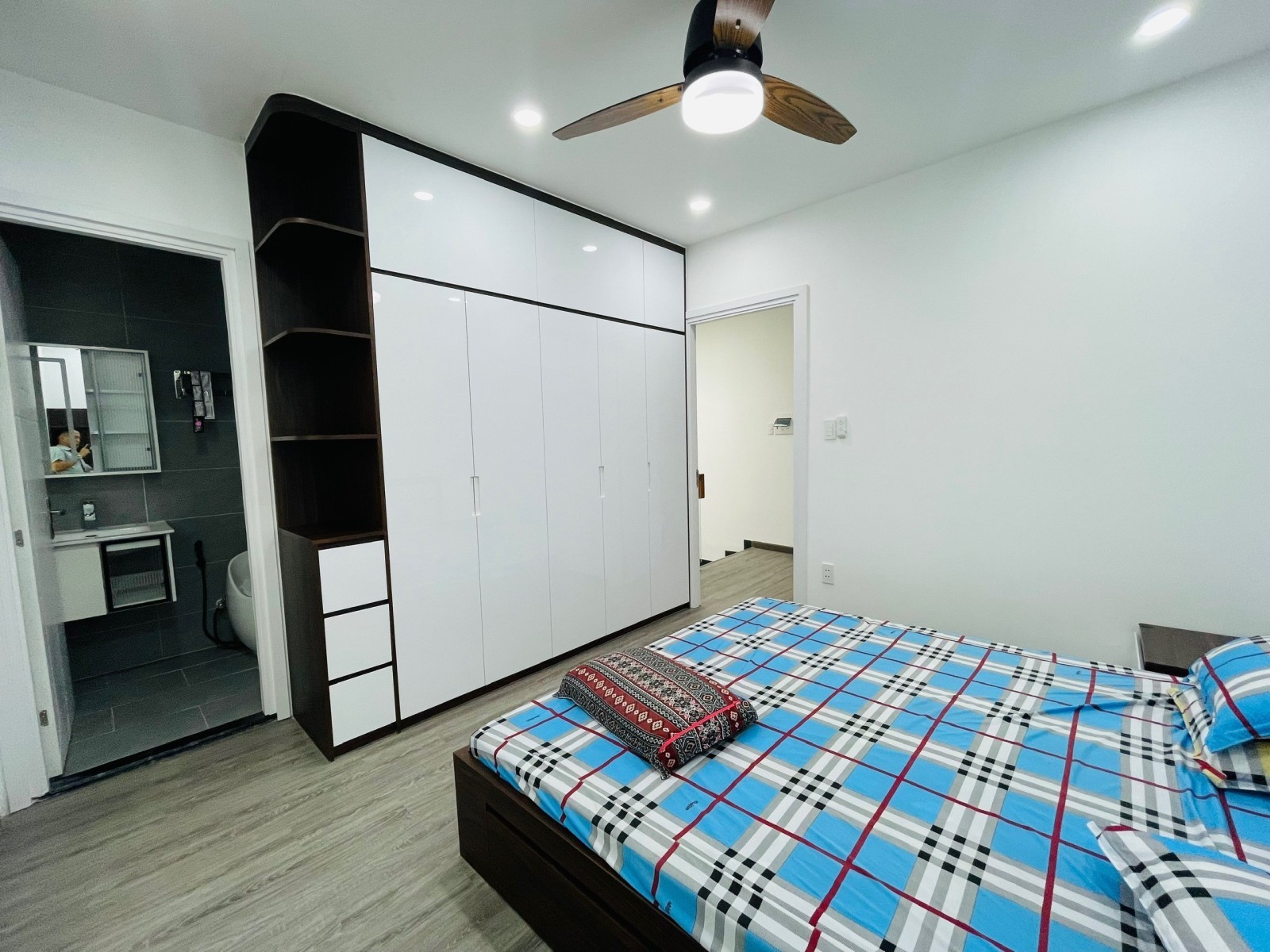 88m2 (4.9 × 18) - NHÀ MỚI ĐẸP CHU VĂN AN - XE HƠI VÀO NHÀ - 3 PN - CHỈ 12 TỶ 2