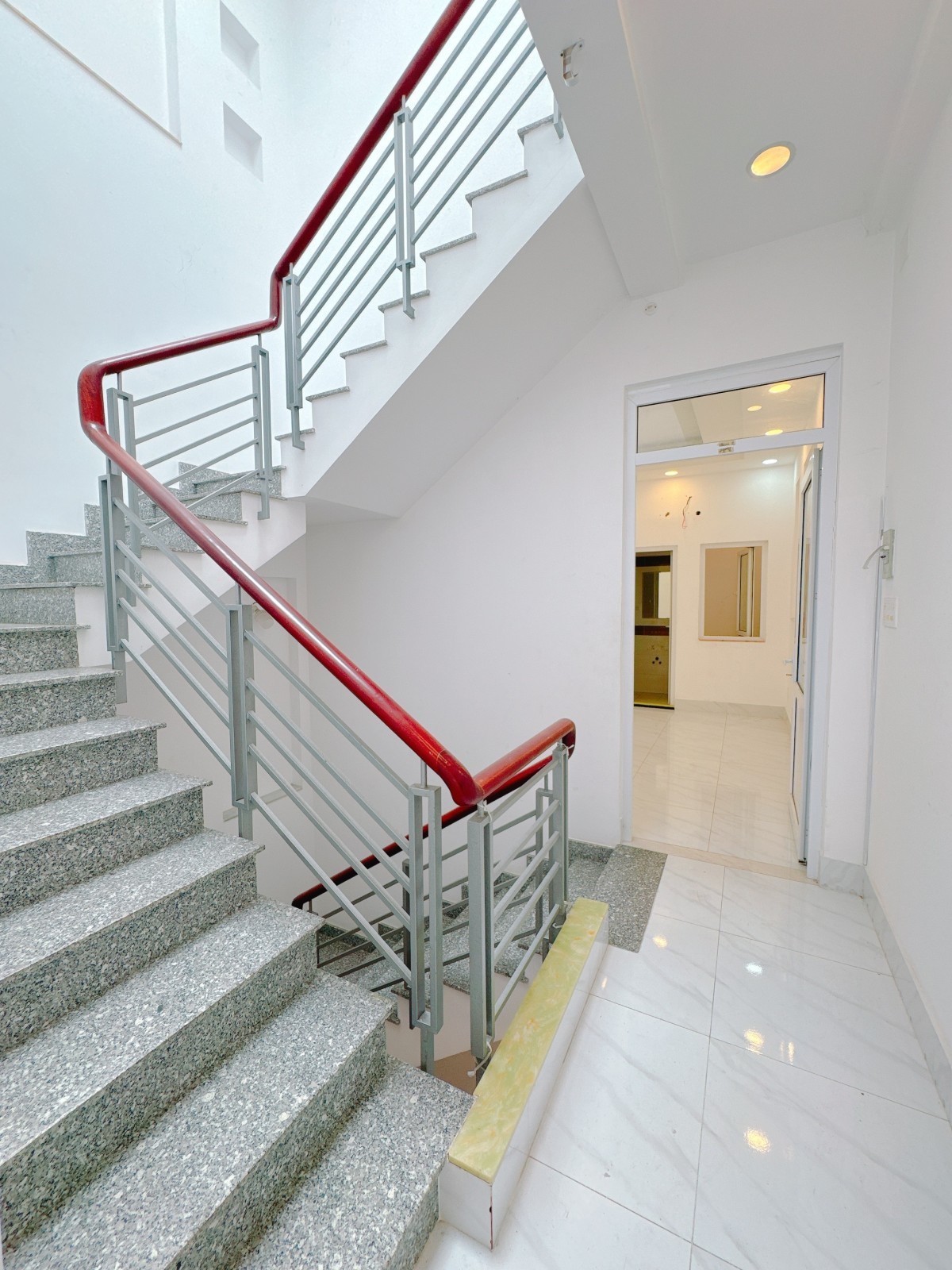 NHÀ HẺM XE TẢI - CÁCH 10M RA MẶT TIỀN BÌNH LỢI - 4 TẦNG 94m2 (4×24) - 12.9 TỶ 9