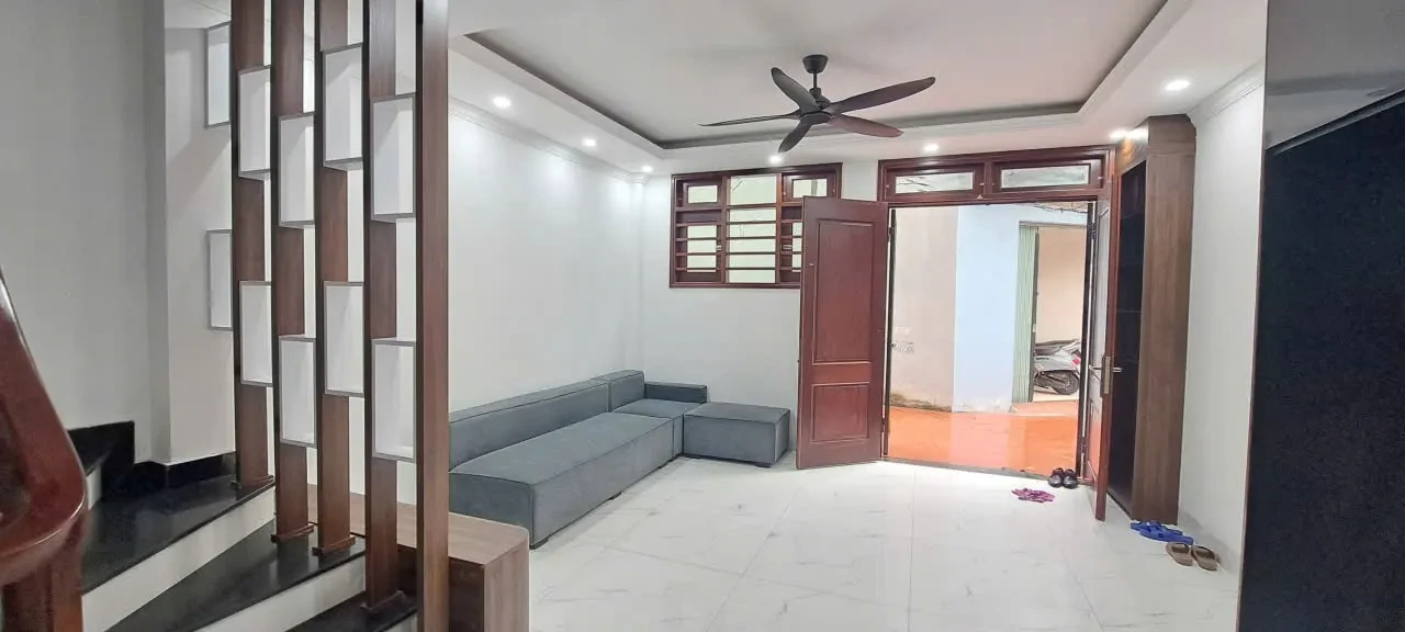 BÁN NHÀ MỚI- ĐẸP Phố Nguyễn Văn Cừ 38m2 X 5 tầng 7.6 tỷ Long Biên Hà Nội 5