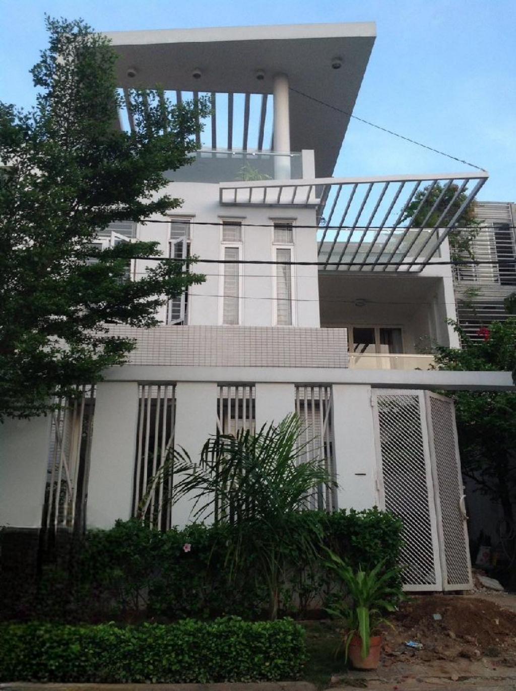 Bán nhà mặt tiền KDC Phong Phú, 9x20, Biệt thự Vip, View sông Rạch Lớn  Lh 0931172218