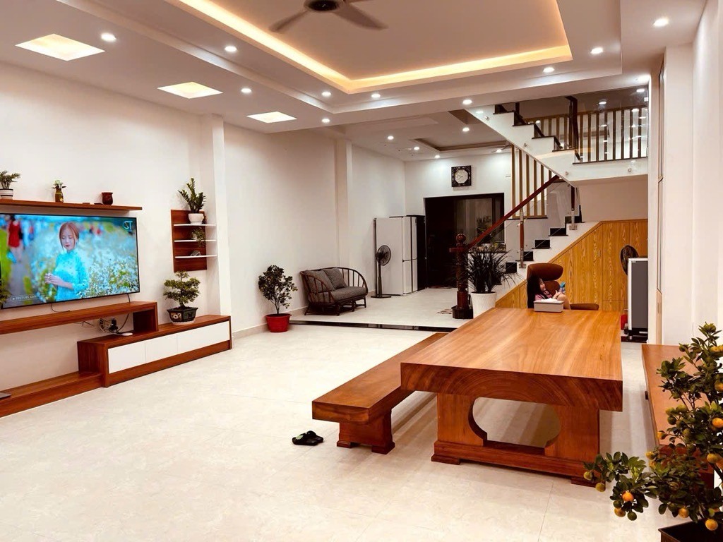 Bán nhà mặt tiền 4 tầng Phạm Thế Hiển, 6x20, chỉ 10 tỷ 8 2