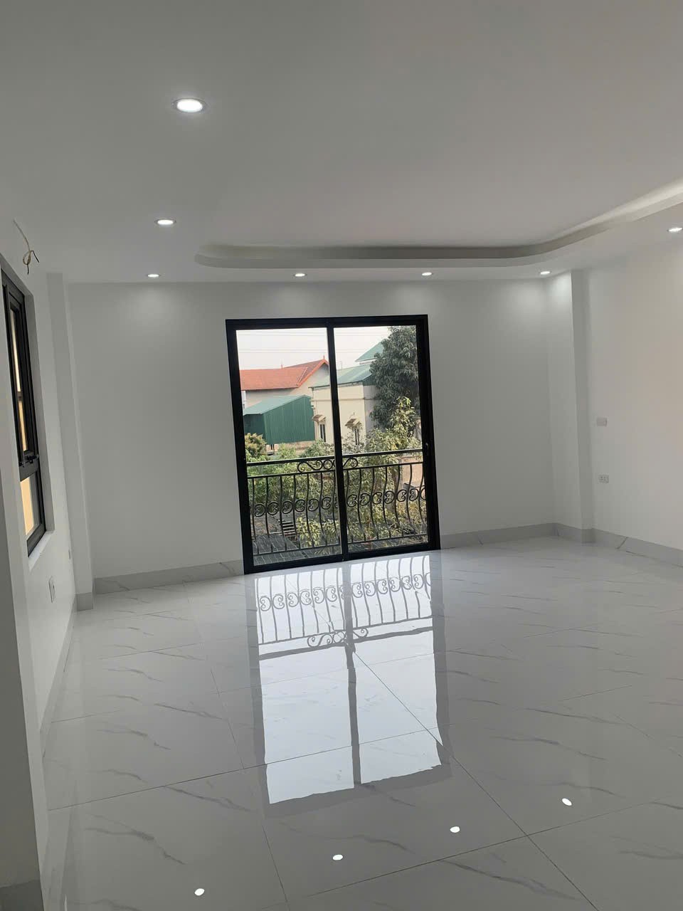 Nhà riêng 48m2 Trạm Trôi, Hoài Đức. Đơn lập 5 tầng 4 ngủ cạnh chợ Giang Xá. Nhà đẹp ở ngay 3