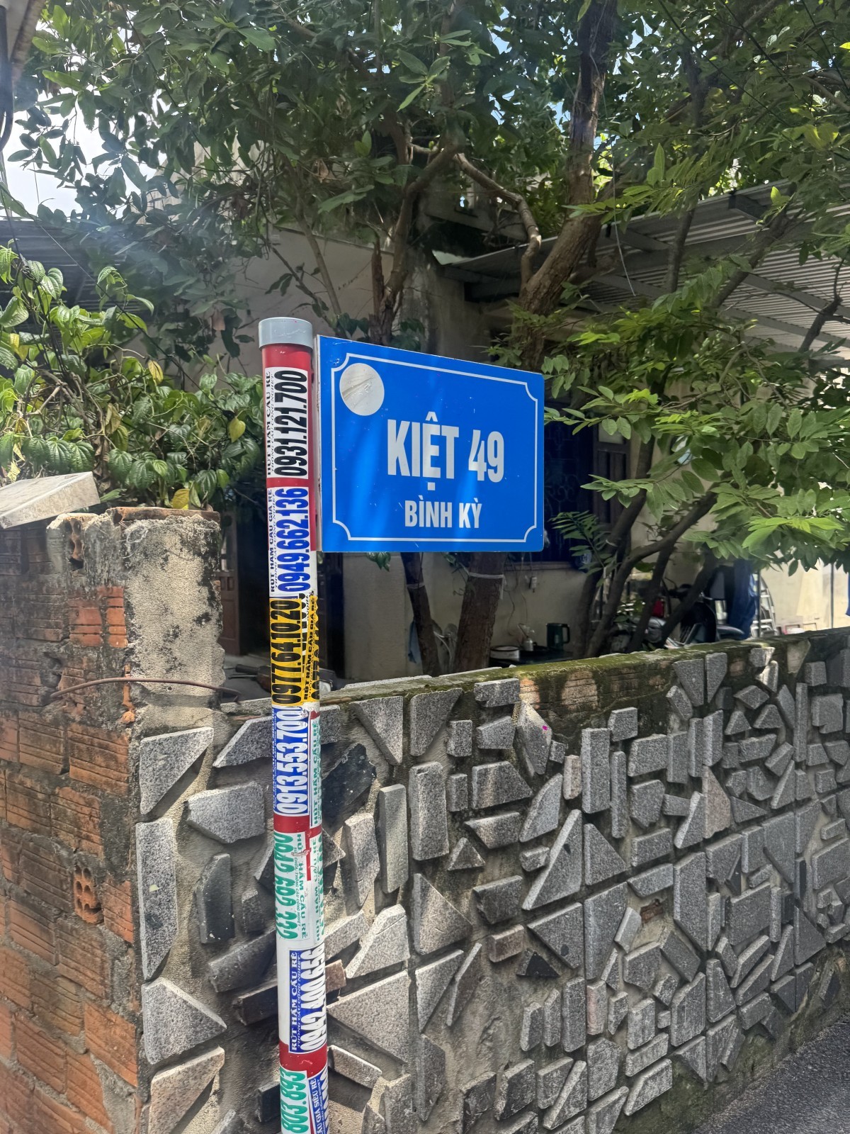 SIÊU PHẨM ĐẤT HIẾM TẠI BÌNH KỲ - Ô TÔ ĐỖ TẬN NƠI 2