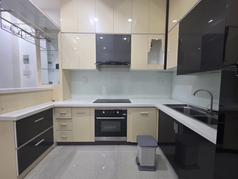 Bán nhà Đường 28, Cát Lái, Q.2, DT 76m2, 4 tầng, 3PN, Sổ Hồng, giá 10.35 tỷ. 4